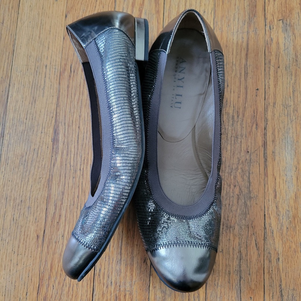 Anyi Lu 40 Metallic Gold 9.5 Snakeskin Embossed Cap Toe Ballet Flat Comfort Glam